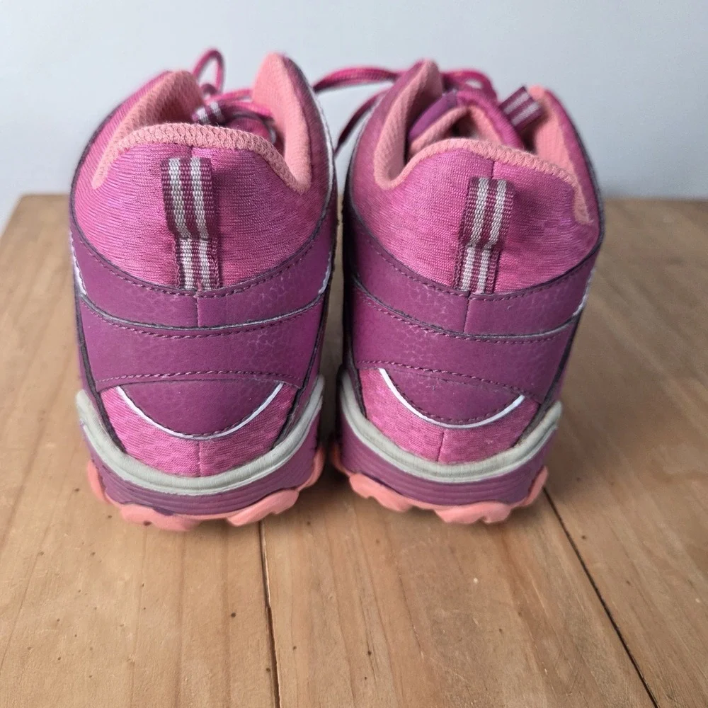 Merrell Pink Chameleon Mid Waterproof hiking boot waterproof‎ Kids Sz 3